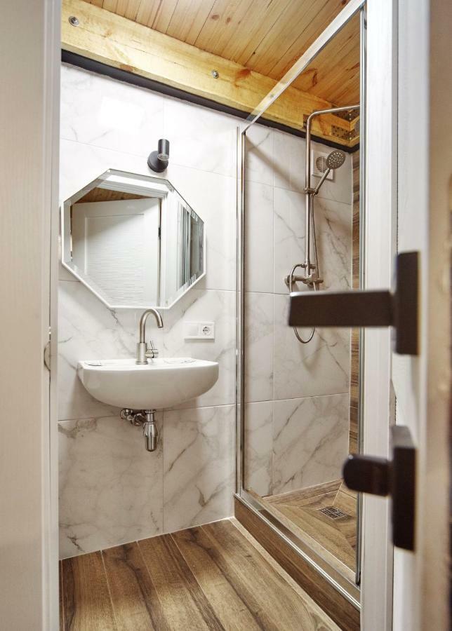 Hotel Buninn Oldenburg Bagian luar foto